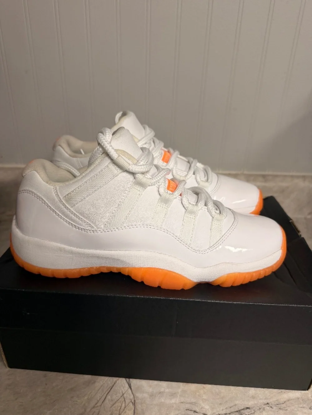 Jordan 11 low citrus